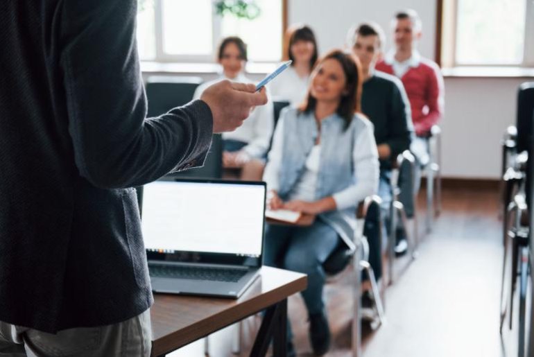 Formações obrigatórias em Segurança no Trabalho: o que a sua empresa precisa